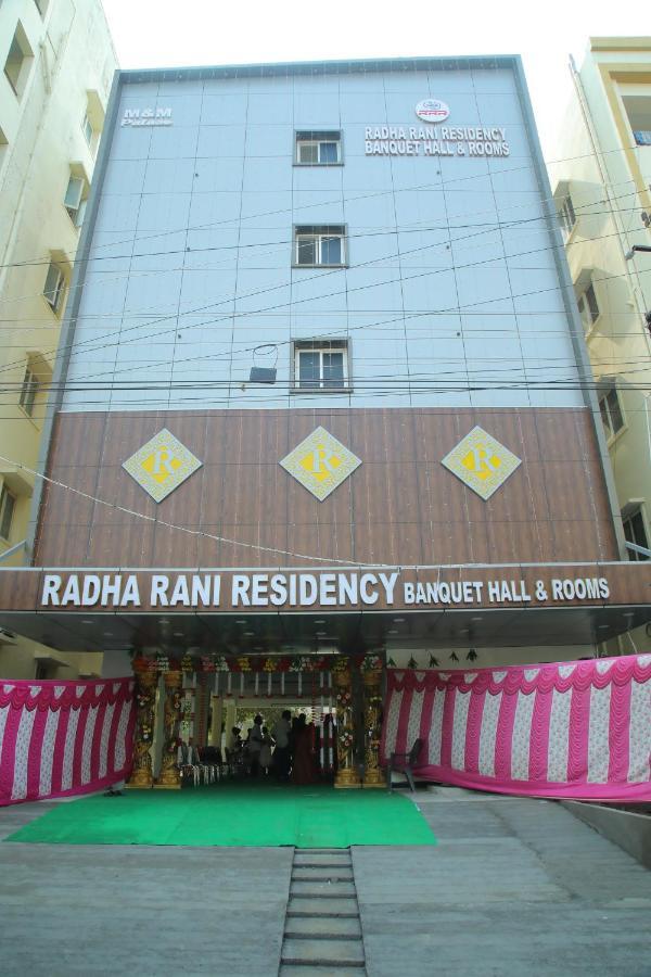 Radha Rani Residency Hotell Khammam Eksteriør bilde