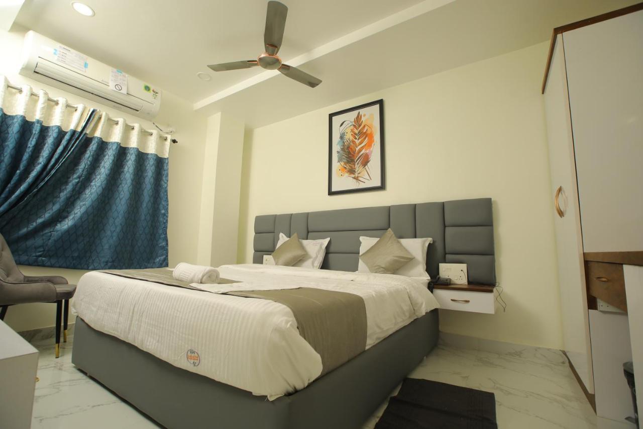 Radha Rani Residency Hotell Khammam Eksteriør bilde