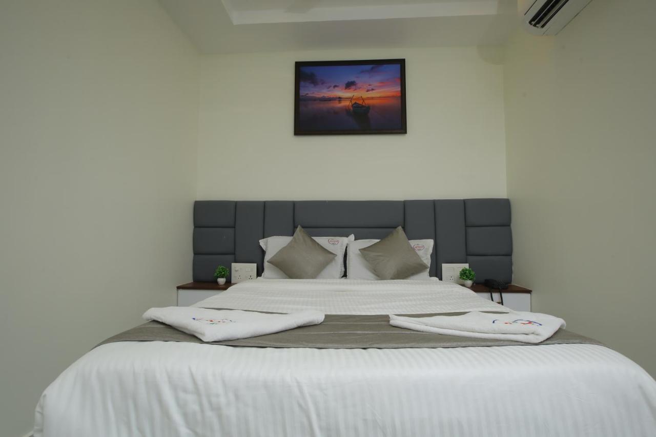 Radha Rani Residency Hotell Khammam Eksteriør bilde