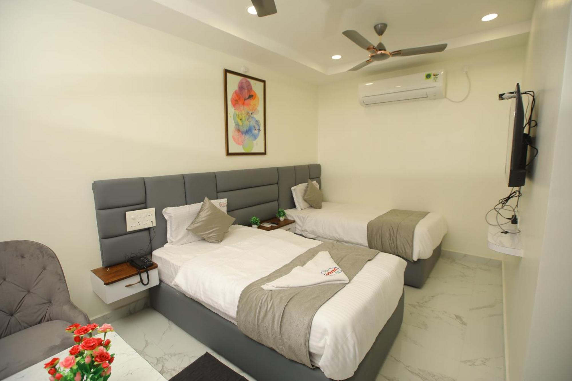 Radha Rani Residency Hotell Khammam Eksteriør bilde